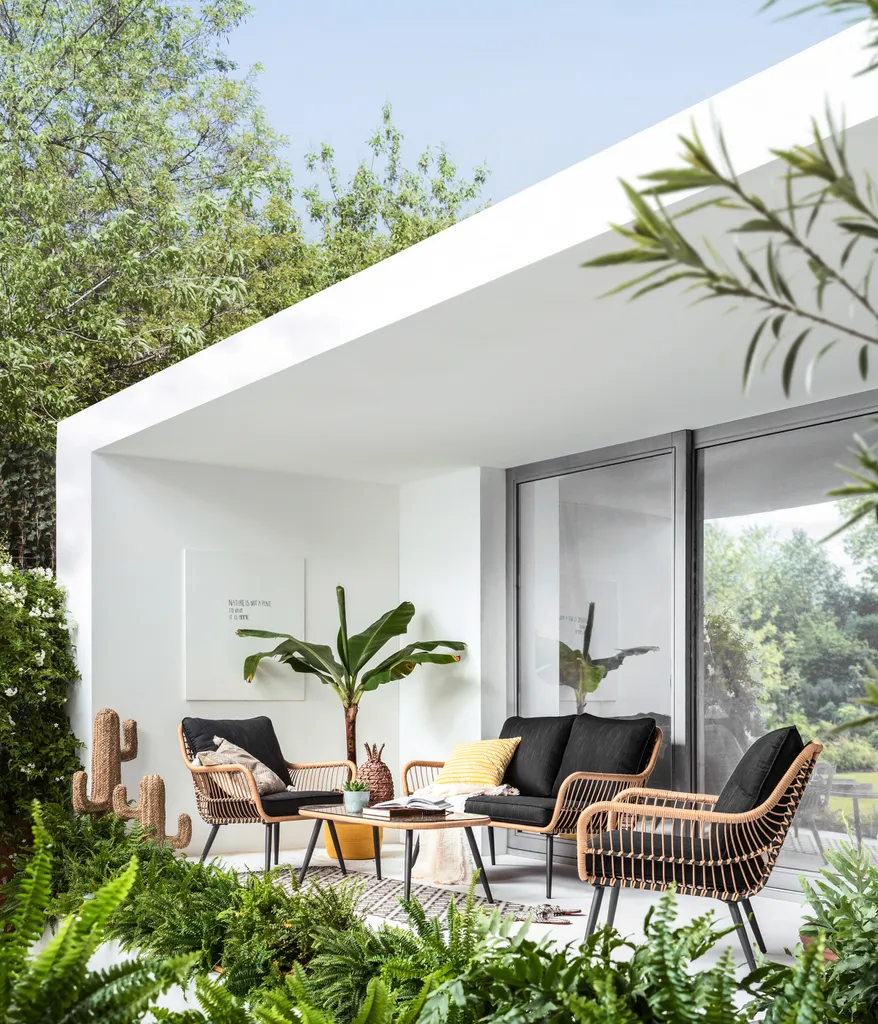 Dehner Gartenmöbel Lounge Venezia, 4-teilig, Inkl. Polster, Aluminium/Kunststoff/Glas, Schwarz/hellbraun 11 Dehner Gartenmöbel Lounge Venezia, 4-teilig, Inkl. Polster, Aluminium/Kunststoff/Glas, Schwarz/hellbraun – Bild 9