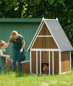 Dehner Lieblinge Hühnerstall Madita, Mit Freilauf, 173.5 X 223 X 140 Cm, Tannenholz/Metall, Braun/weiß -Natur Garten Verkauf 5874c8240e3a5db20359742c19c05d6e