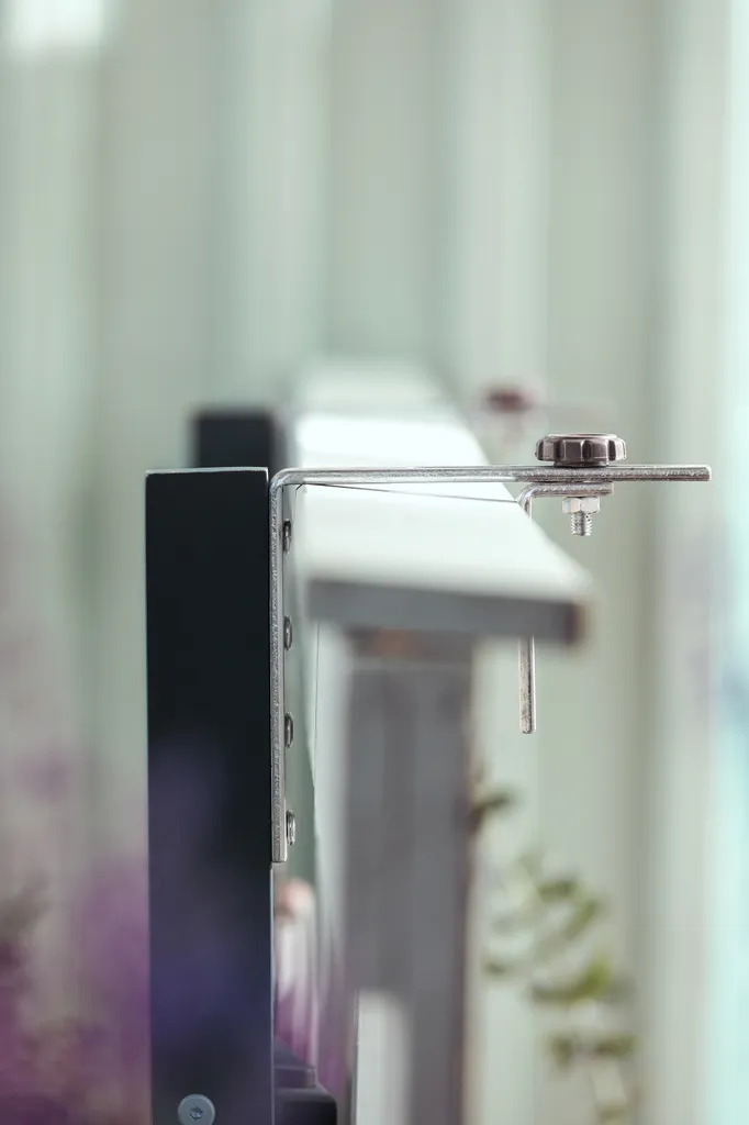 Dehner Balkon-Hängetisch, Klappbar, 90 X 65 X 41.7 Cm, FSC® Akazienholz, Dunkelgrau 8 Dehner Balkon-Hängetisch, Klappbar, 90 X 65 X 41.7 Cm, FSC® Akazienholz, Dunkelgrau – Bild 6